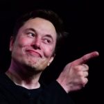 Elon Musk interrompe una chiamata tra Donald Trump e Sundar Pichai, mostrando la sua crescente influenza