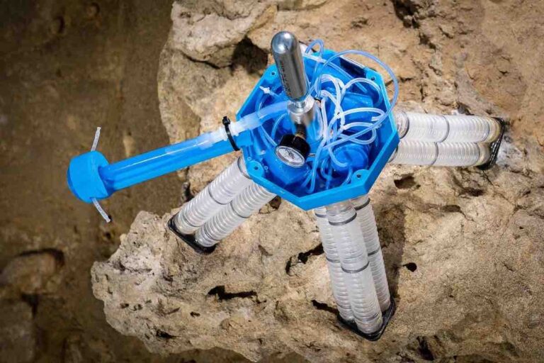 A.r.c.h.i.e. - Un Robot A Quattro Zampe