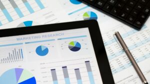 Vibe Coding per le ricerche di mercato: il nuovo approccio ibrido di Discuss tra AI e intervento umano