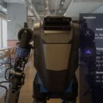 Mentee Robotics presenta Menteebot: robot umanoide alimentato dall’Intelligenza Artificiale