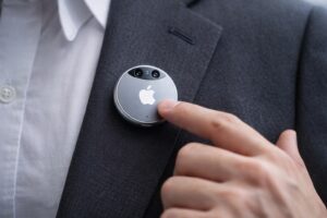 Apple pensa ad un’AI Pin per il futuro dei dispositivi smart